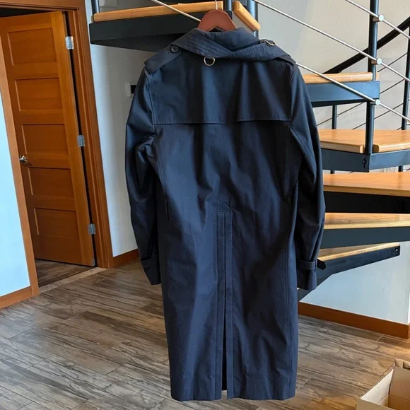 Men's navy double breasted Burberry trench coat - Picture 4 of 5